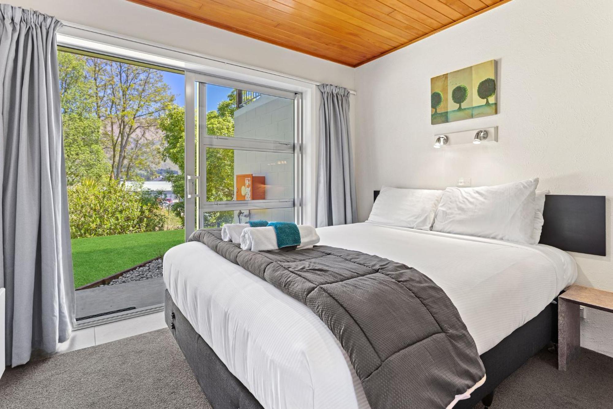 Asure Brookvale Motel Wanaka Dış mekan fotoğraf