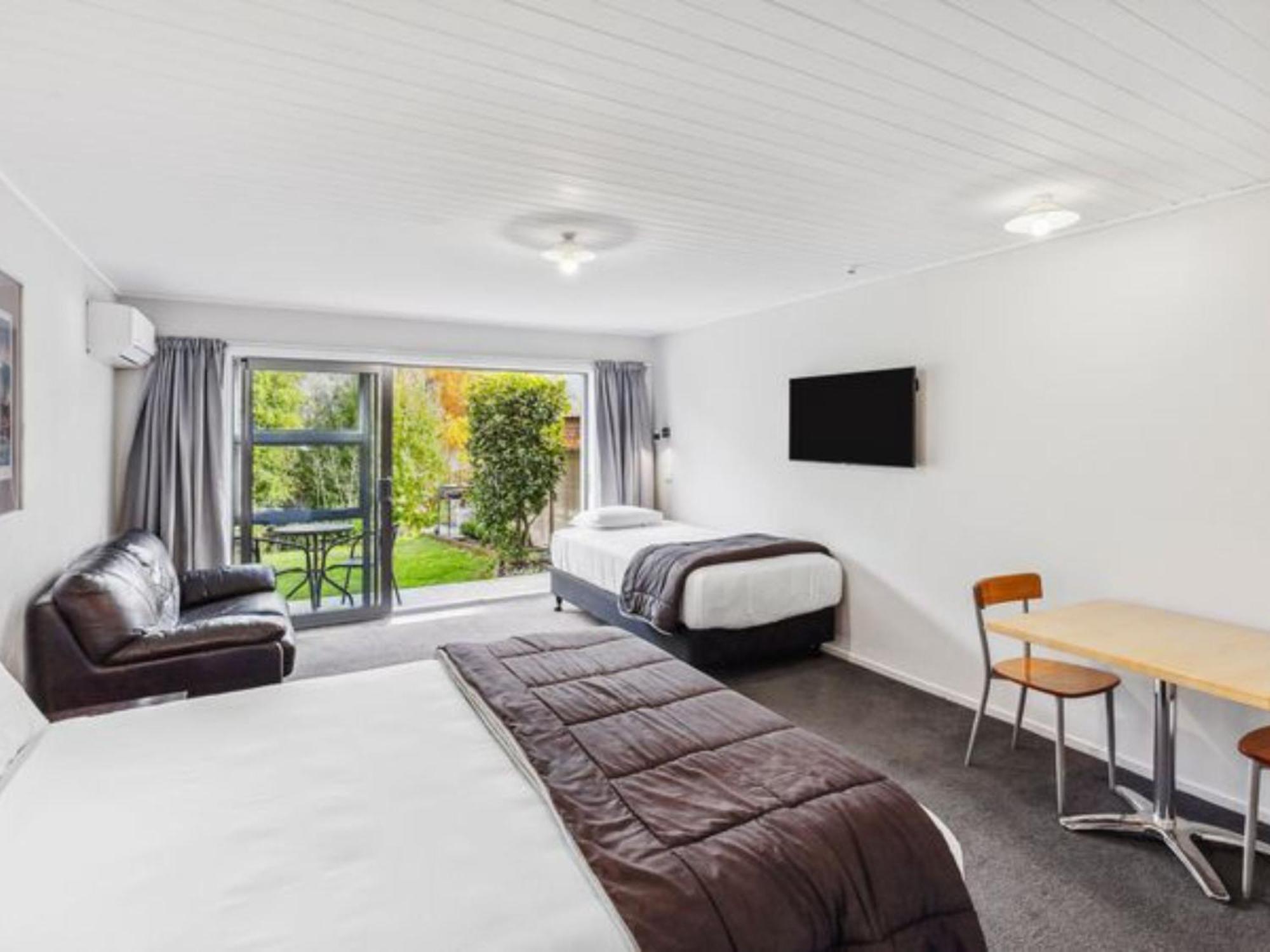 Asure Brookvale Motel Wanaka Dış mekan fotoğraf