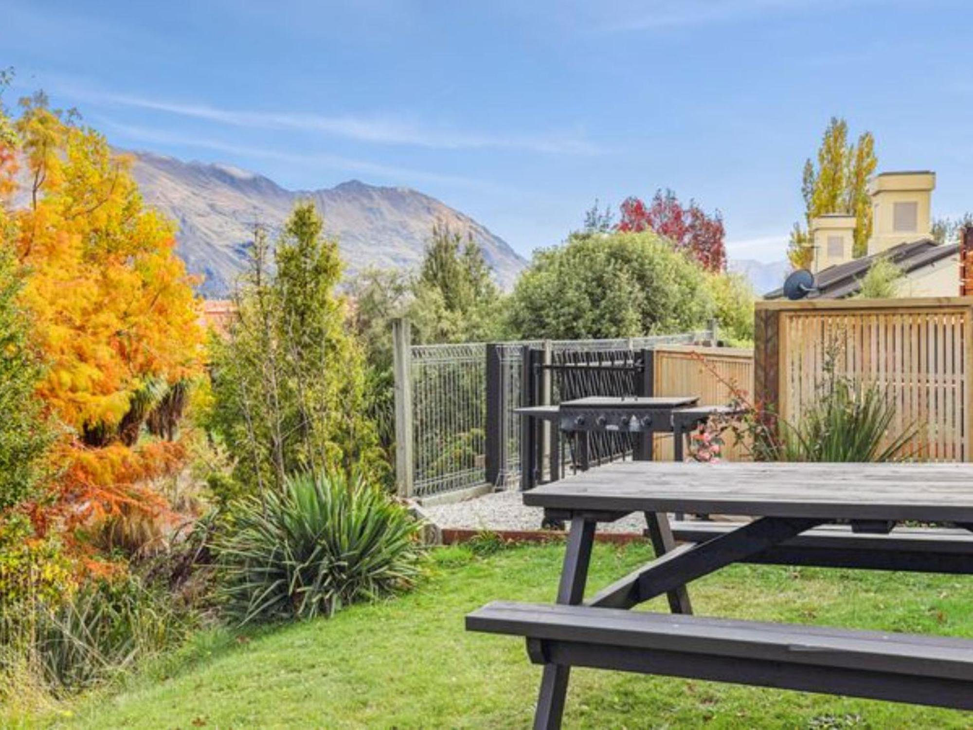 Asure Brookvale Motel Wanaka Dış mekan fotoğraf